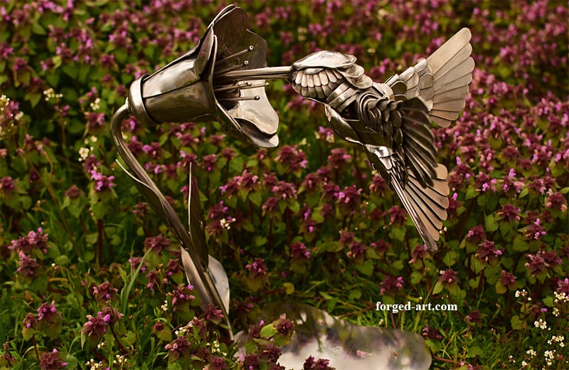 Colibri metal sculpture